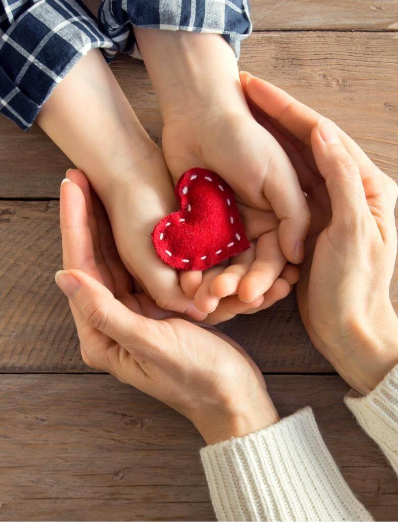 5 razones por las que hacer regalos a mano la lleva