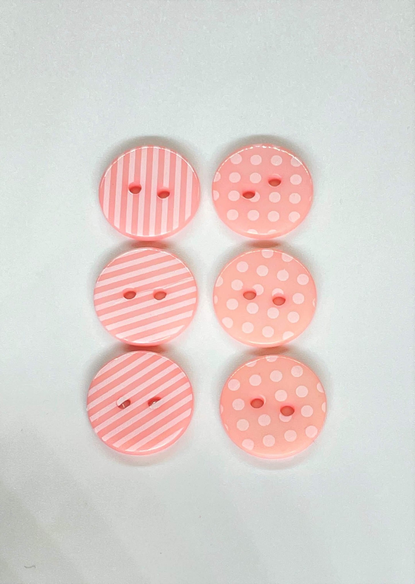 26- Botones Líneas y Puntos en Rosado