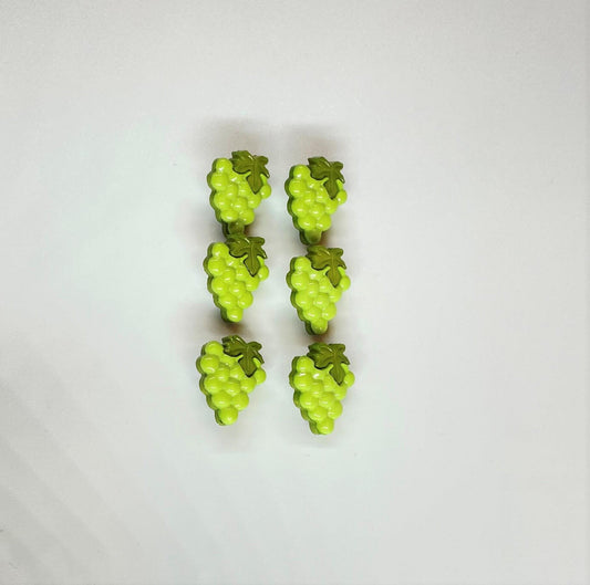 30- Botones Uva Verde