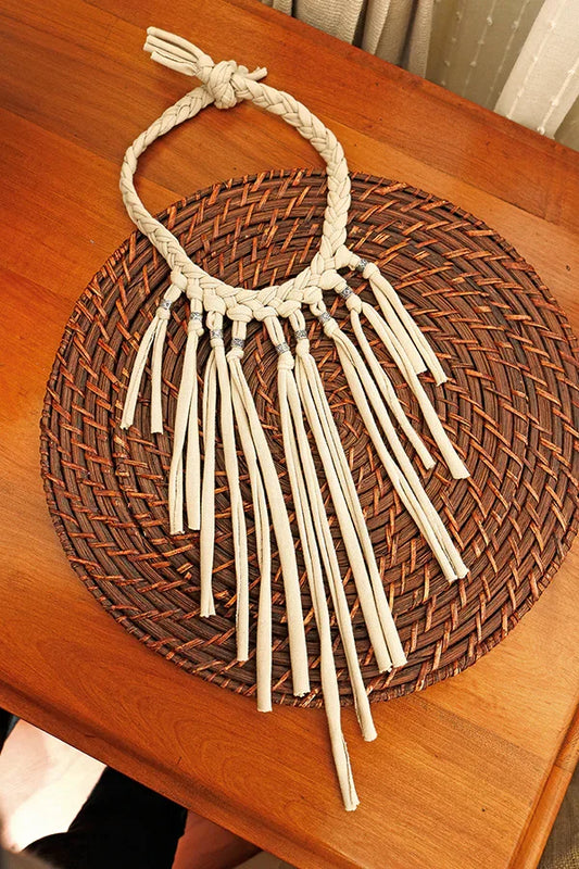 Collar con Flecos